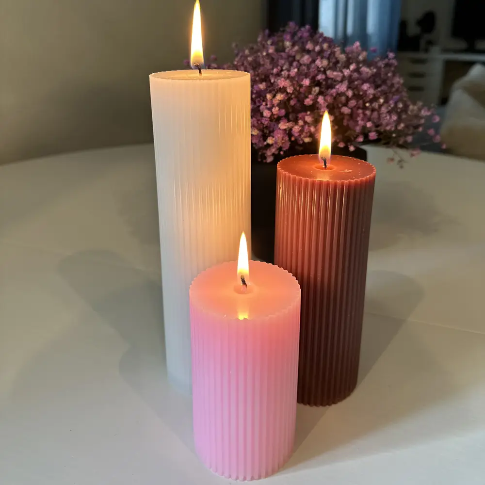 Дизайнерская свеча-столбик Ribbed белая 20 см 89370279 Santreyd STLM-0813111 - Вид №3