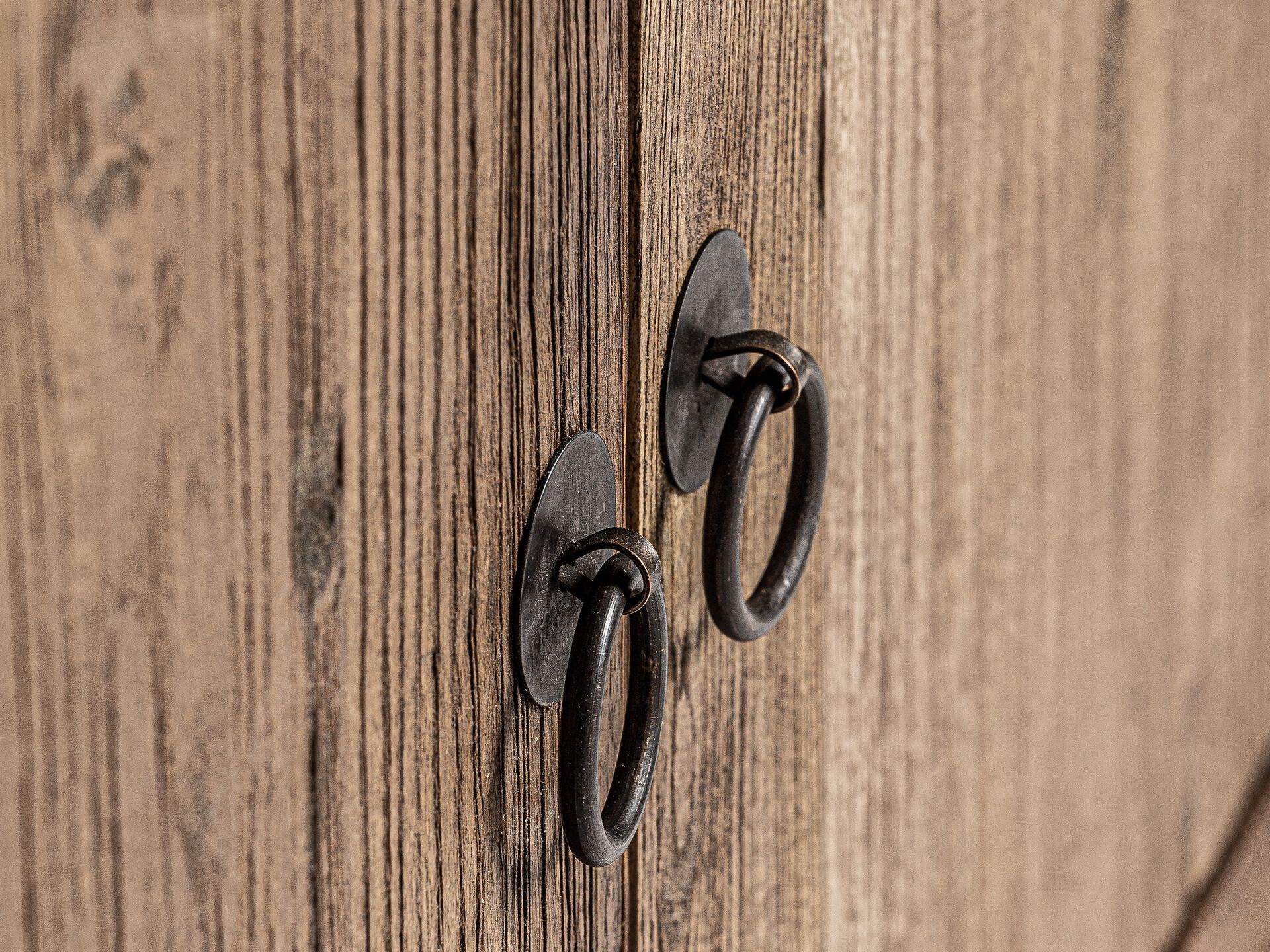 Шкаф из вяза с ящиками с распашными дверцами Vical Home TUAM ARCH-00109991 - Вид №5