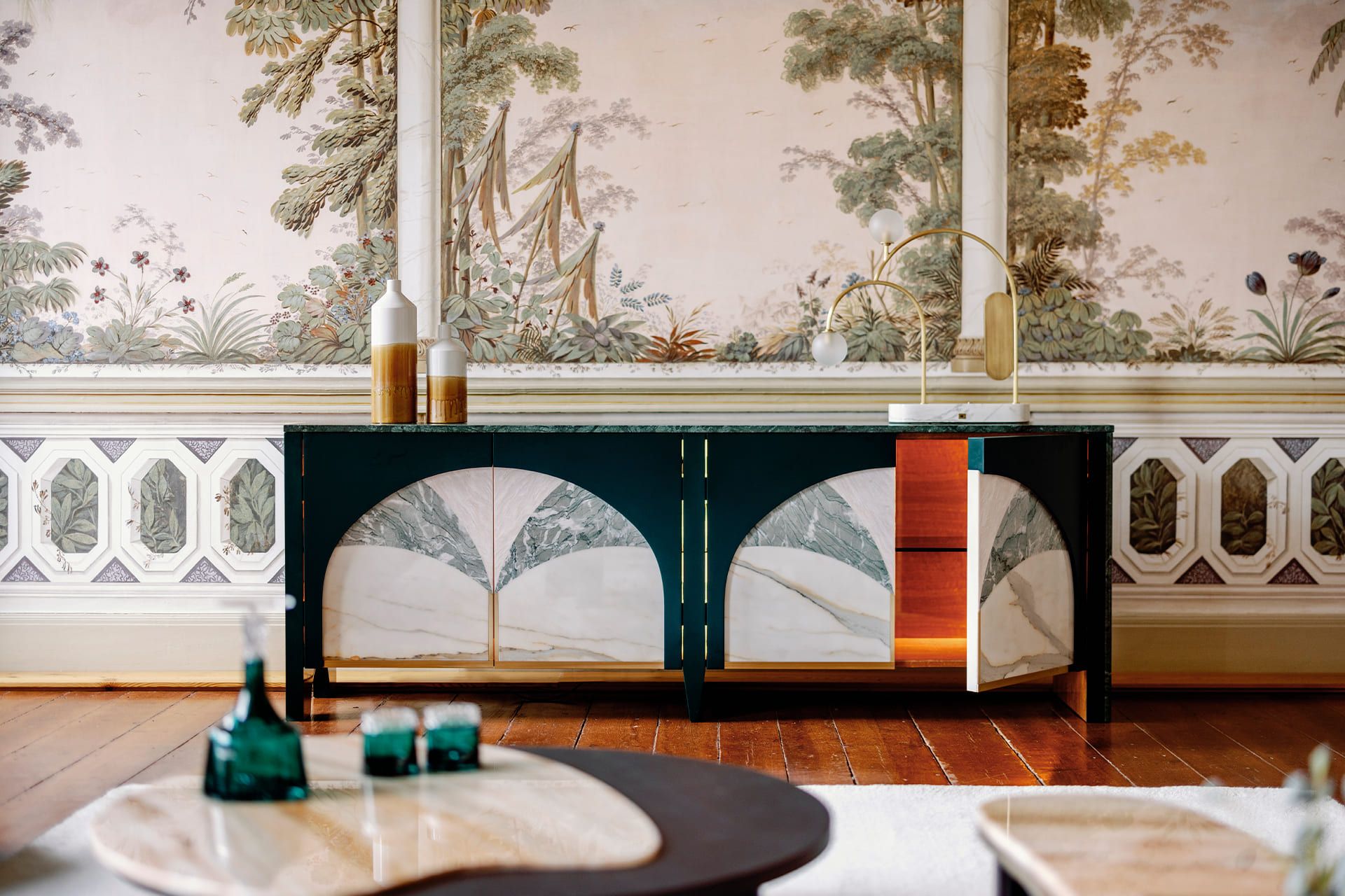 Мраморный шкаф с распашными дверями Greenapple Biloba ARCH-00040275 - Вид №7