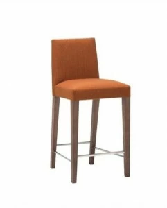 Andreu World Стул с обивкой из ткани со спинкой Anna Bq1385