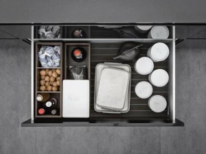 SieMatic Внутреннее оборудование из алюминия, копченый каштан