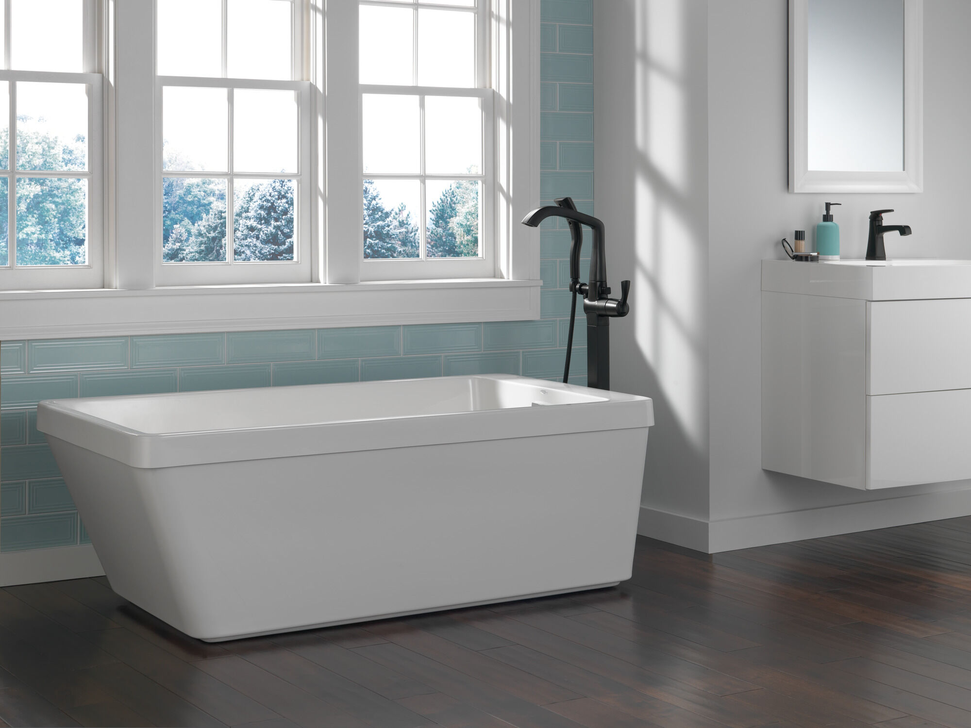 Смеситель для унитаза с одной ручкой - металлический всплывающий Delta Faucet 564-BLMPU-DST - Вид №5