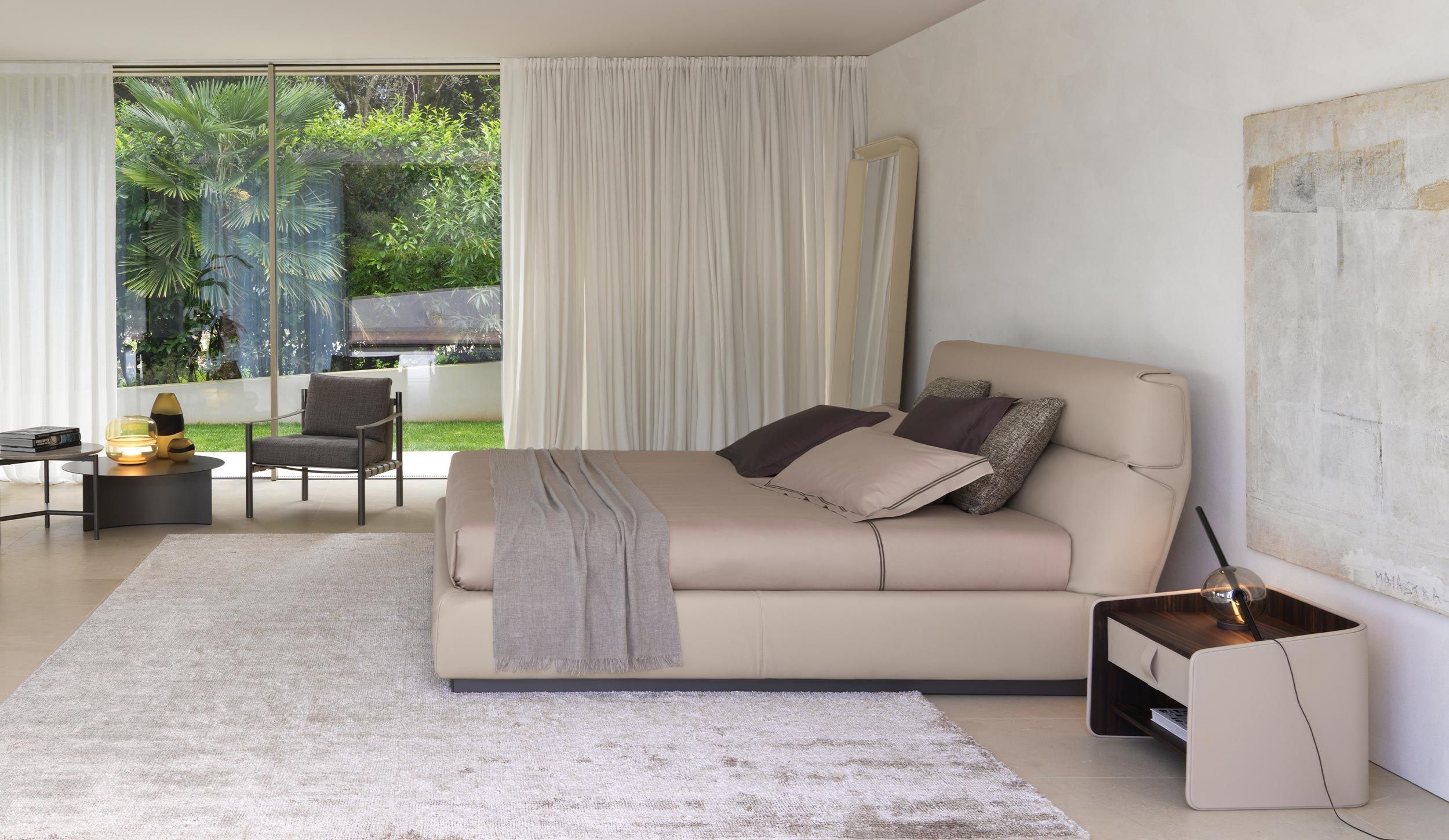 Кровать с высоким мягким изголовьем Flou джентльмен ARCH-00004383 - Вид №1