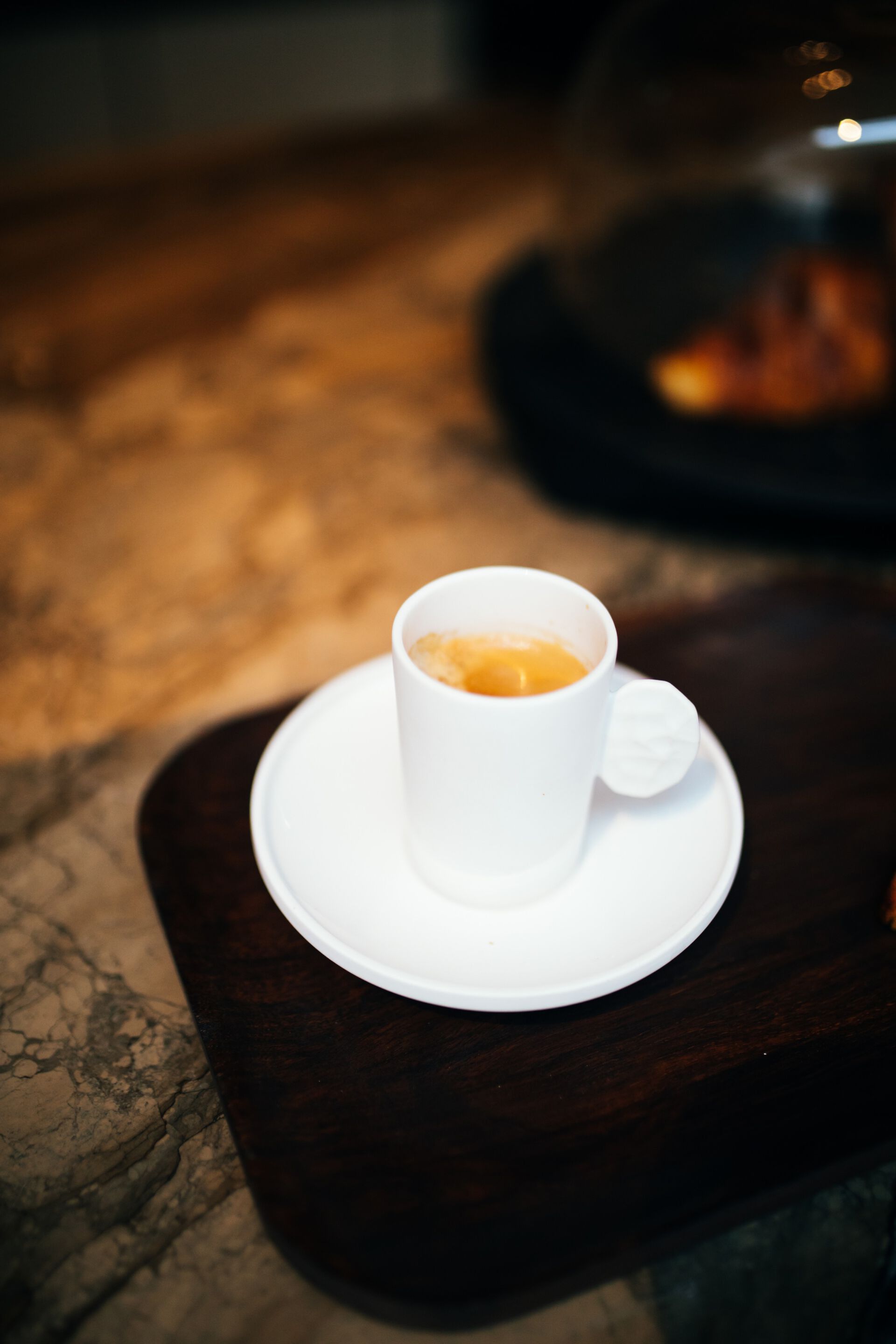 Фарфоровая чашка с блюдцем POMAX легкий ARCH-00134086 - Вид №5