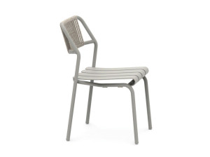 Алюминиевый штабелируемый садовый стул и веревка