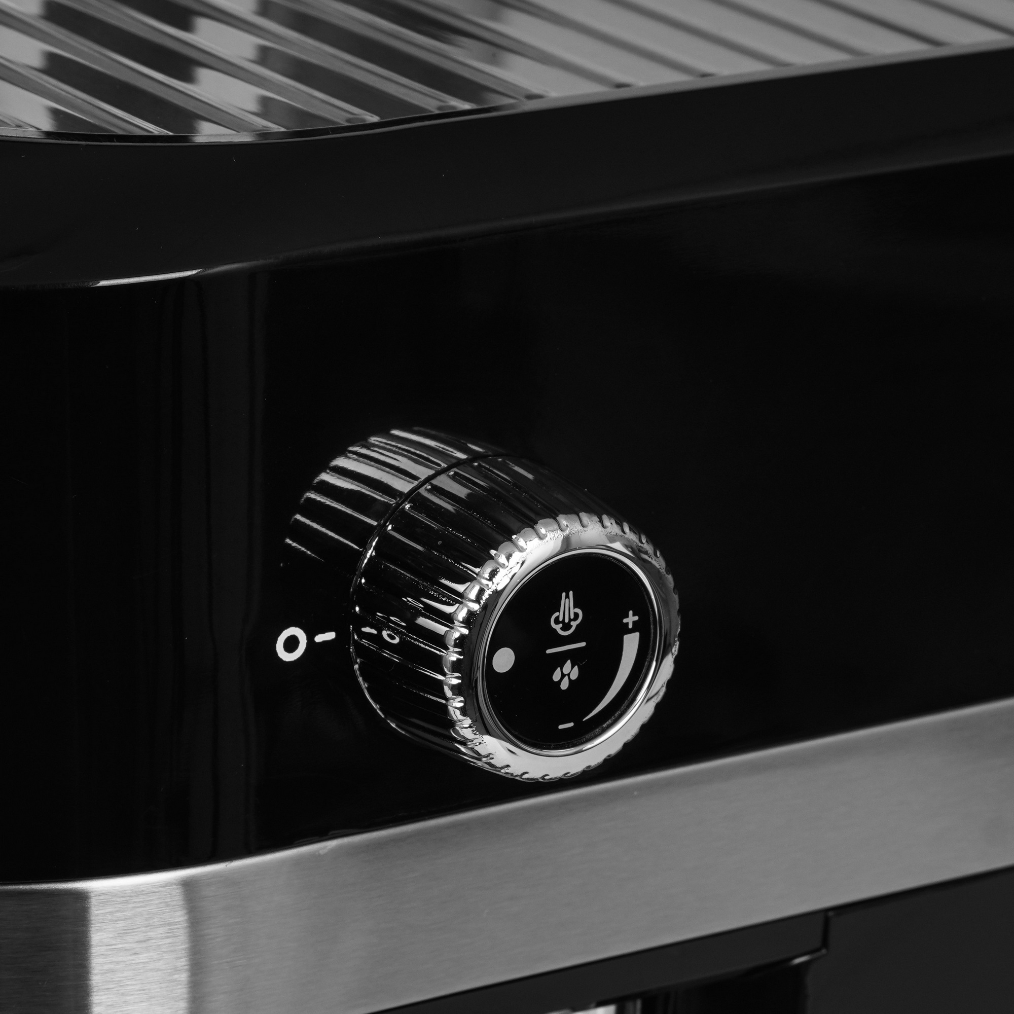 9234620 Кофеварка рожковая Korting KCM 1015 N Ottimo черный STDN-0120761 - Вид №4