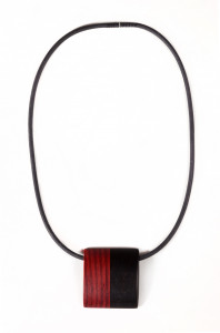 LR35 Колье-кулон, клен, эбеновое дерево Larondelle