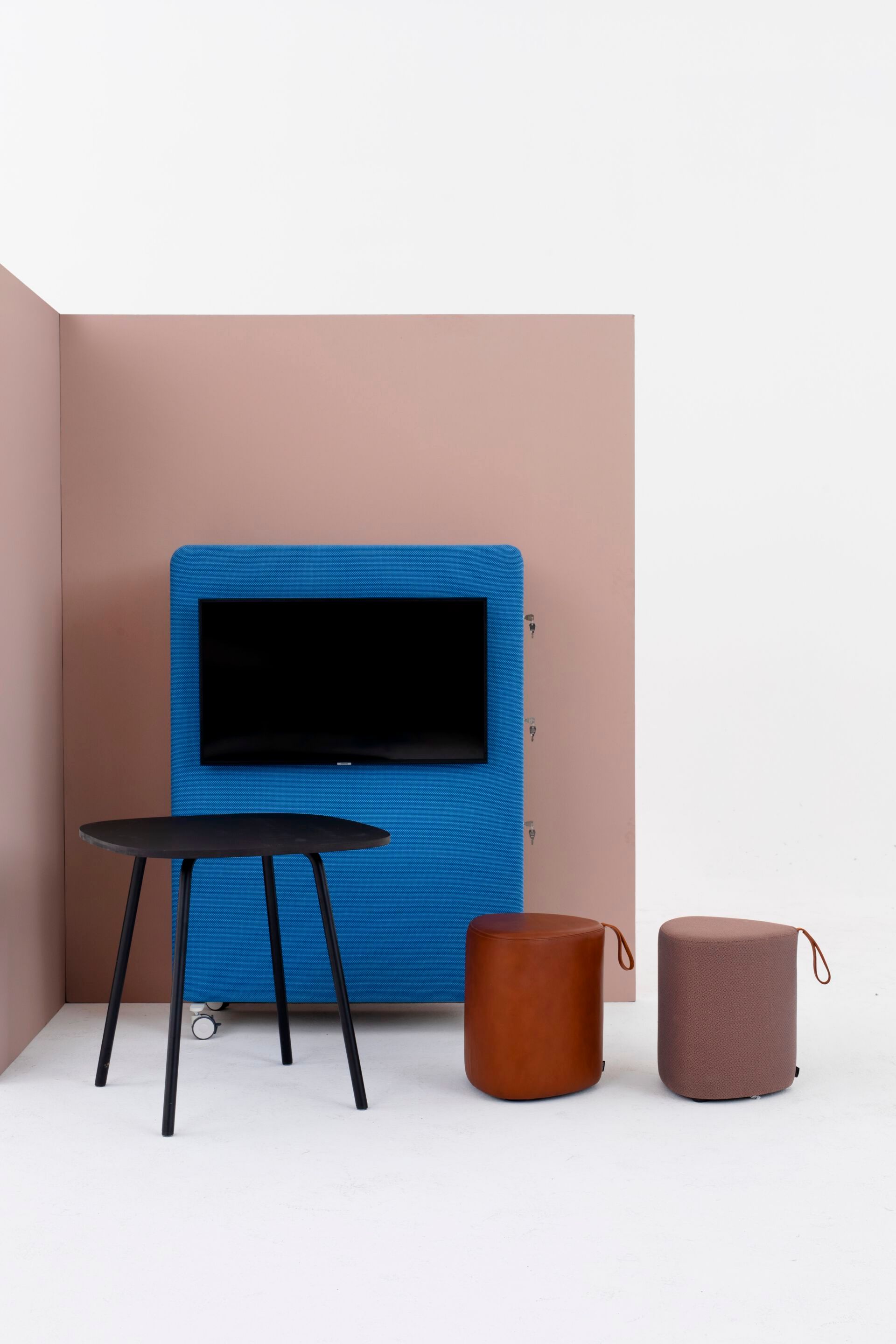 Мультимедийный тотем / алюминиевая офисная перегородка с порошковым покрытием Cascando Pillow ARCH-00032916 - Вид №3