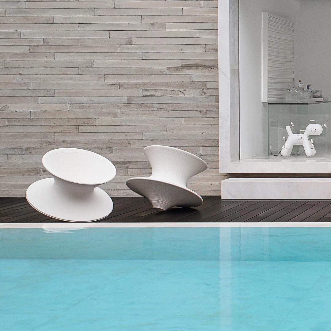 Magis Spun SD660 B Стул вращающийся из полиэтилена. Цвет: Белый 1735 C  - Вид №6