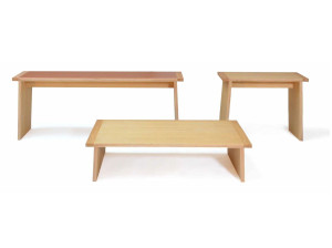 Деревянный прямоугольный стол