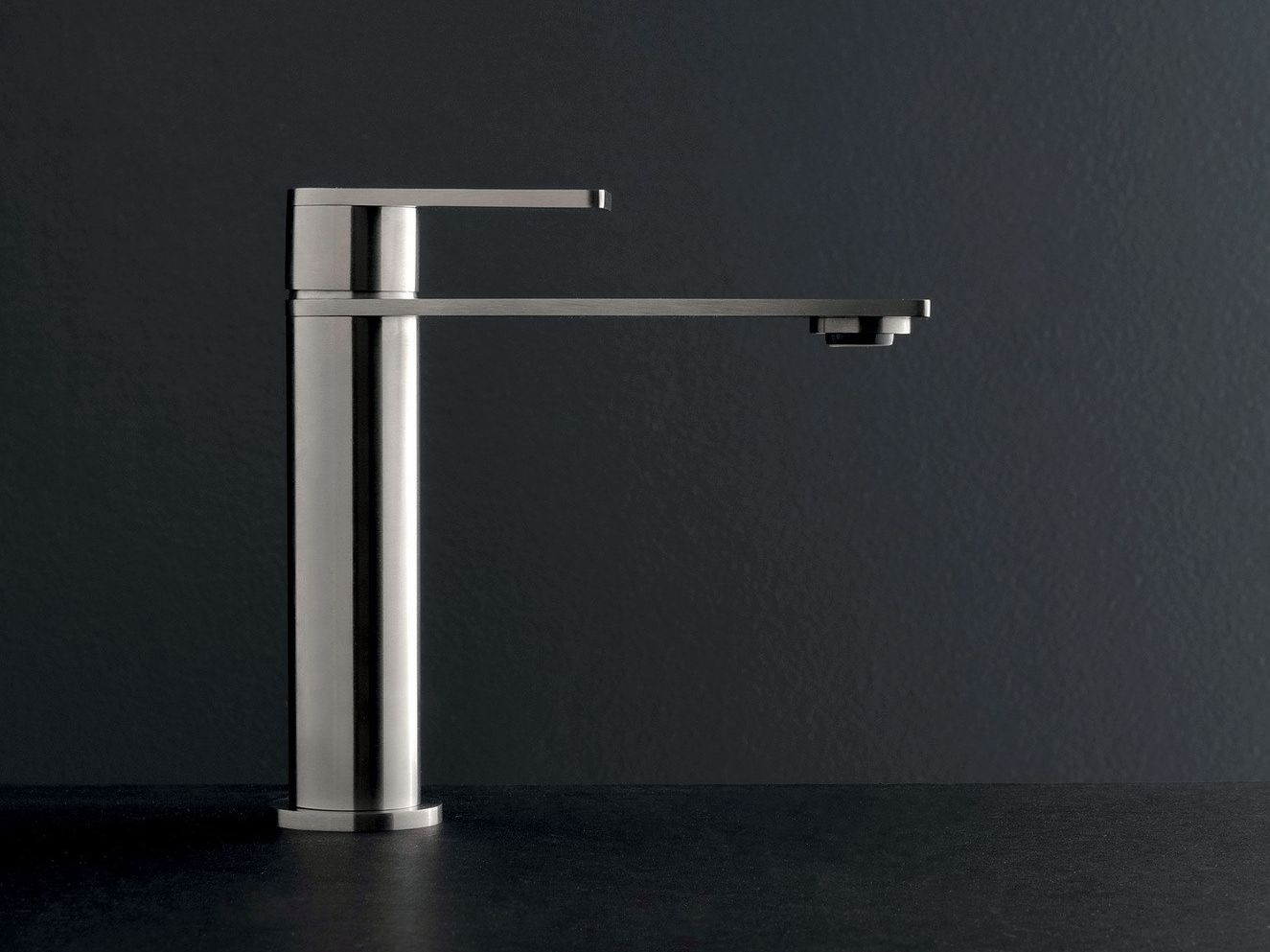 Однорычажный смеситель для раковины из нержавеющей стали Rubinetterie Treemme 3.6 ARCH-00075136 - Вид №1