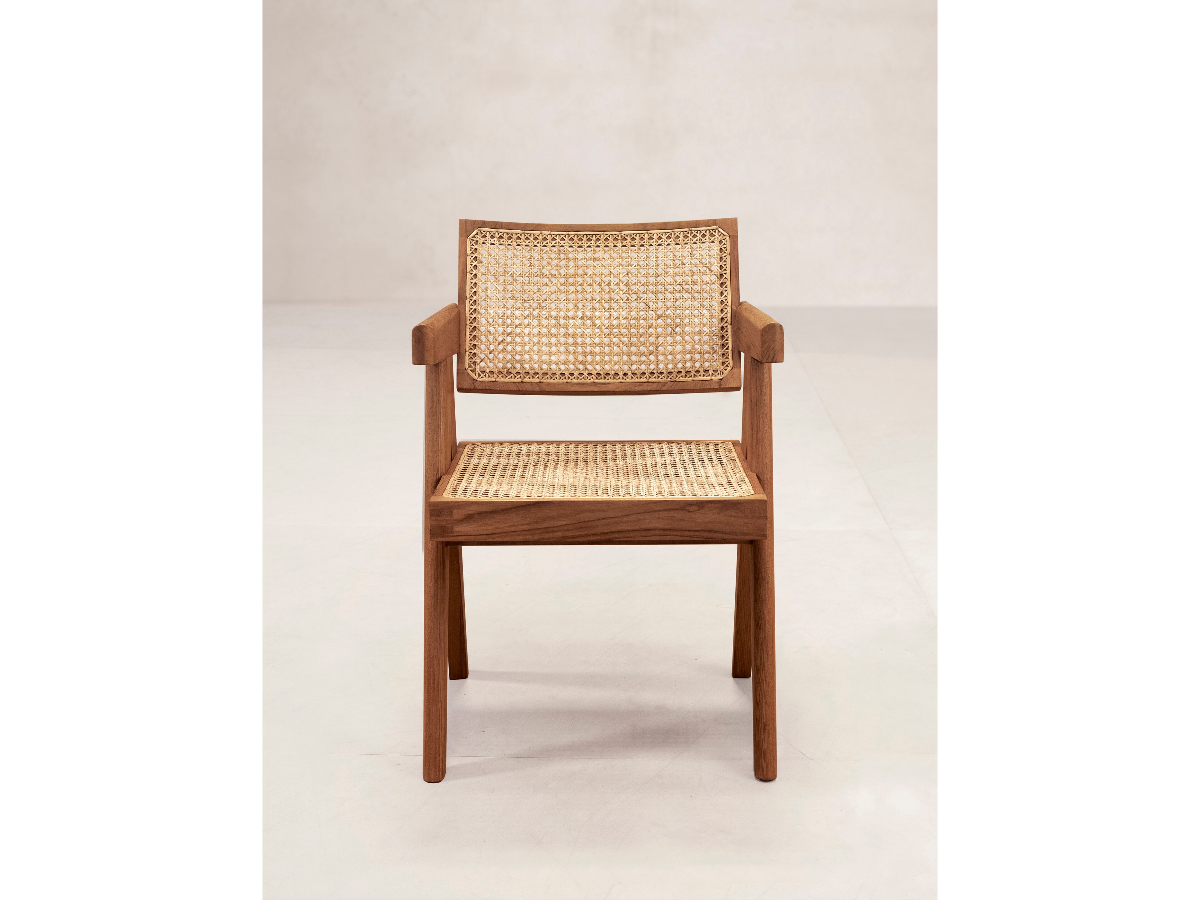 Стул из тикового дерева с подлокотниками Phantom Hands Project Chandigarh ARCH-00004144 - Вид №1