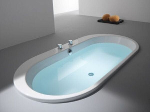Утопленная акриловая овальная ванна с хромотерапией
