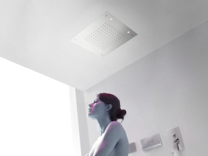 Квадратная потолочная душевая головка из нержавеющей стали с хромотерапией