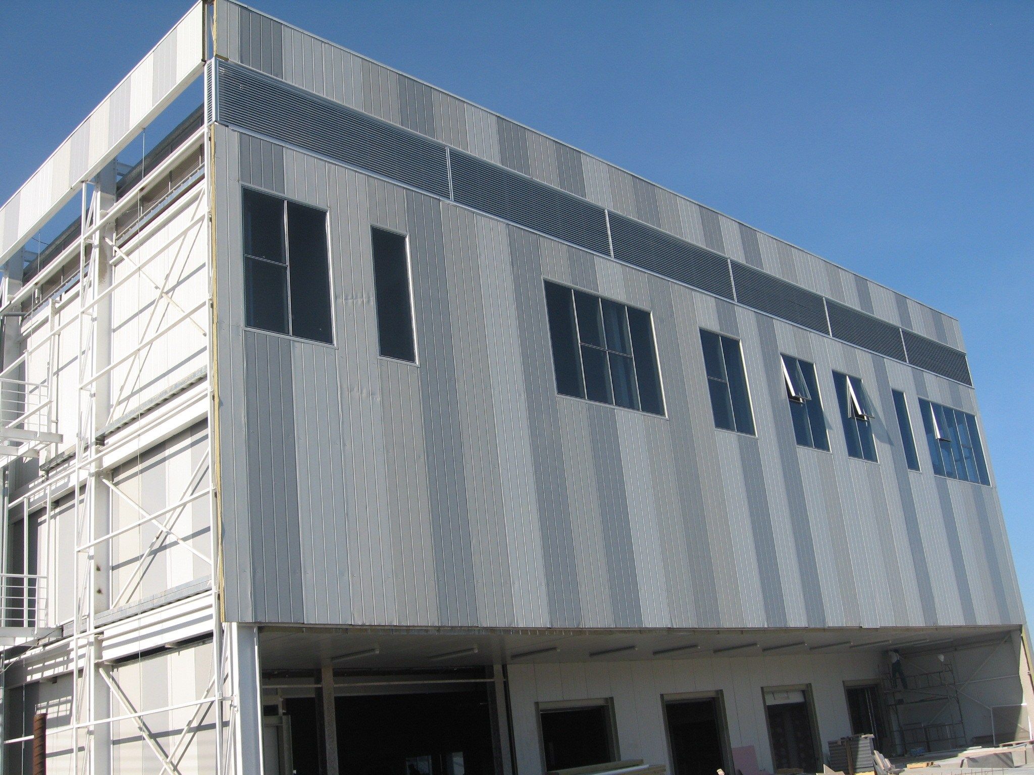 Изолированная металлическая панель для фасада ELCOM SYSTEM ТЕРМОПАРЕТЫ® ARCH-00037807 - Вид №146