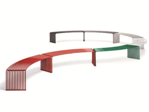 Металлическая изогнутая скамья без спинки