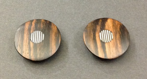 LR12 Серьги клипсы круглые, дерево палисандр Larondelle