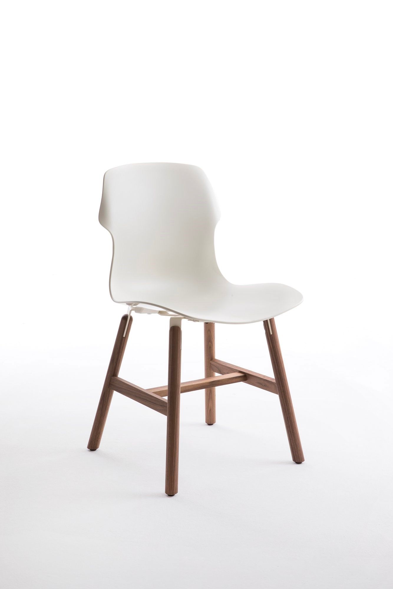 Стул из полипропилена с деревянными ножками Casamania & Horm стерео ARCH-00135003 - Вид №11