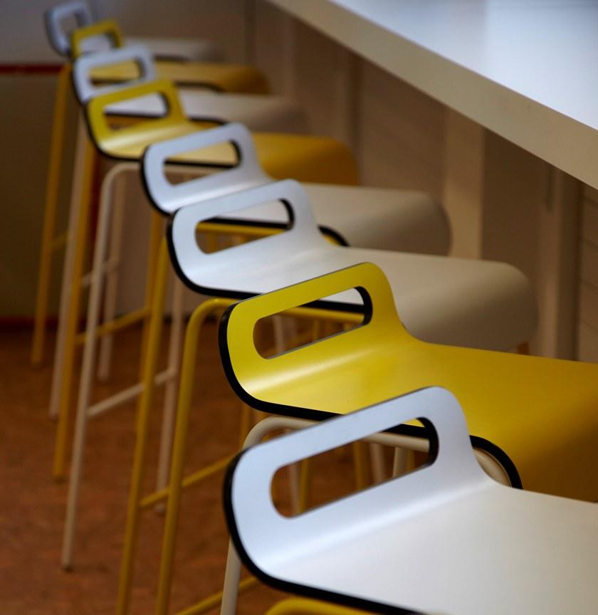 Deadgood Табурет из фанеры с подставкой для ног Form F21s/l - Вид №2