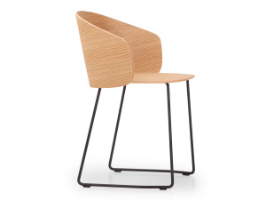 Стальной и деревянный стул с подлокотниками