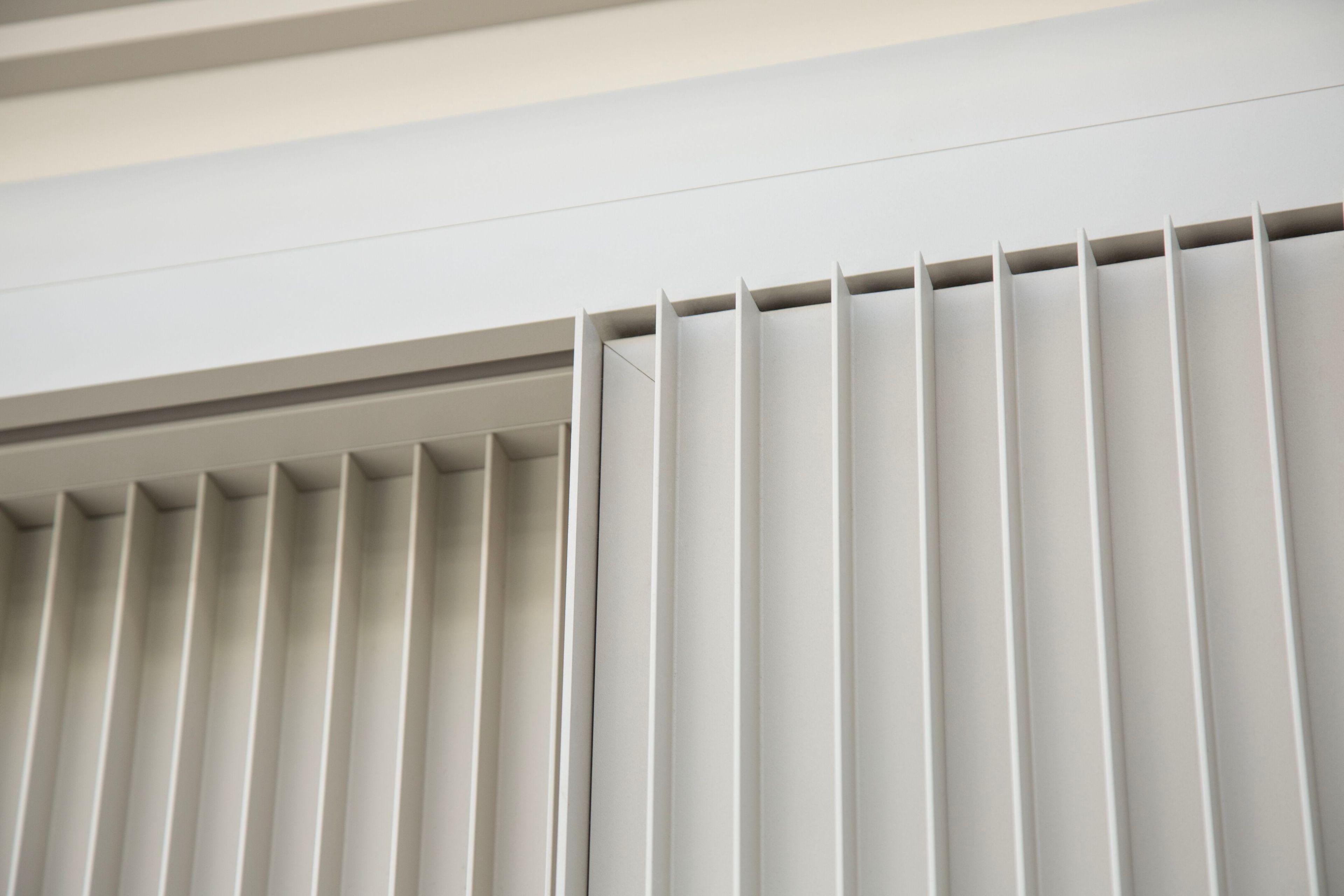 Биоклиматическая пергола из алюминия RENSON AMANI ARCH-00088100 - Вид №24