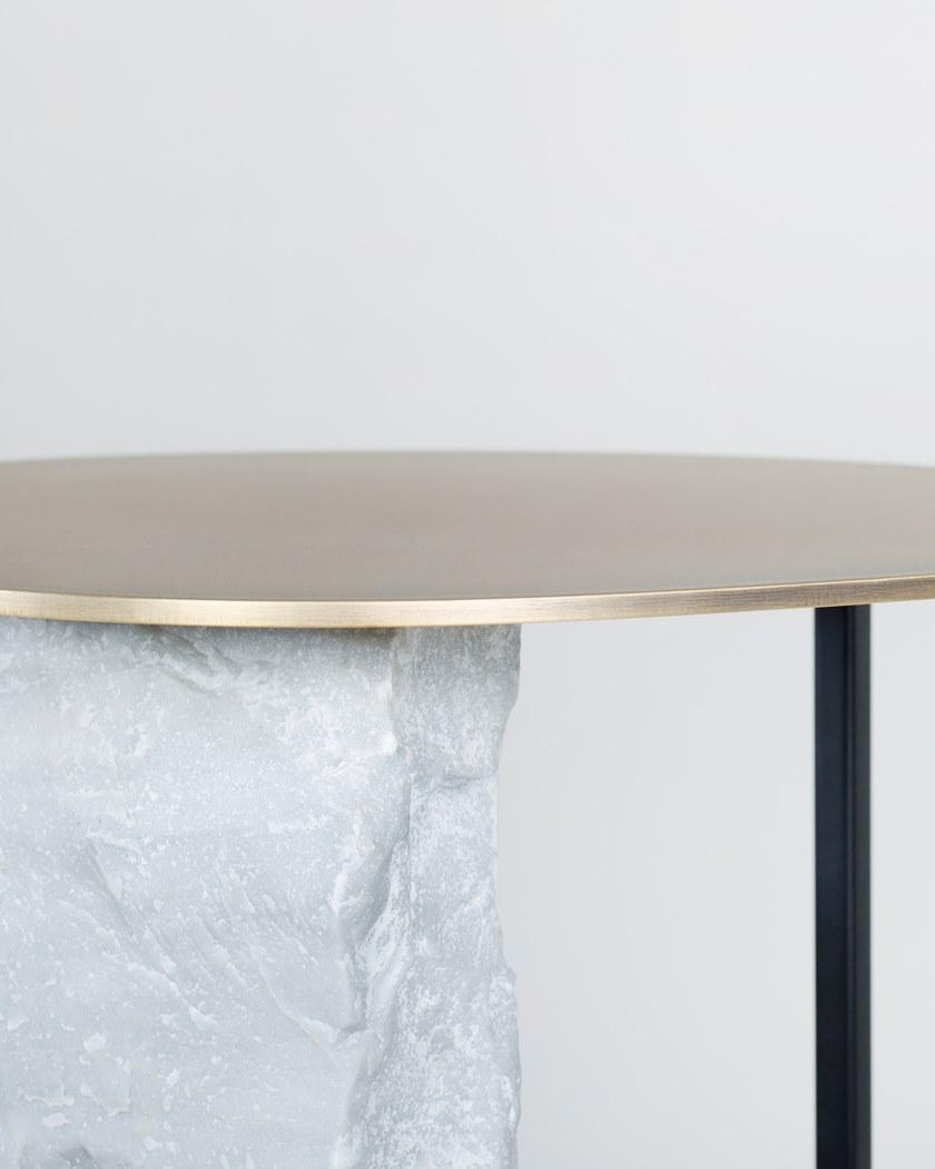 Greenapple Круглый журнальный столик из мрамора бардиглио и латуни Perfect raw G703134  - Вид №3