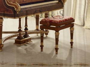 Регулируемая по высоте тканевая табуретка со встроенной подушкой