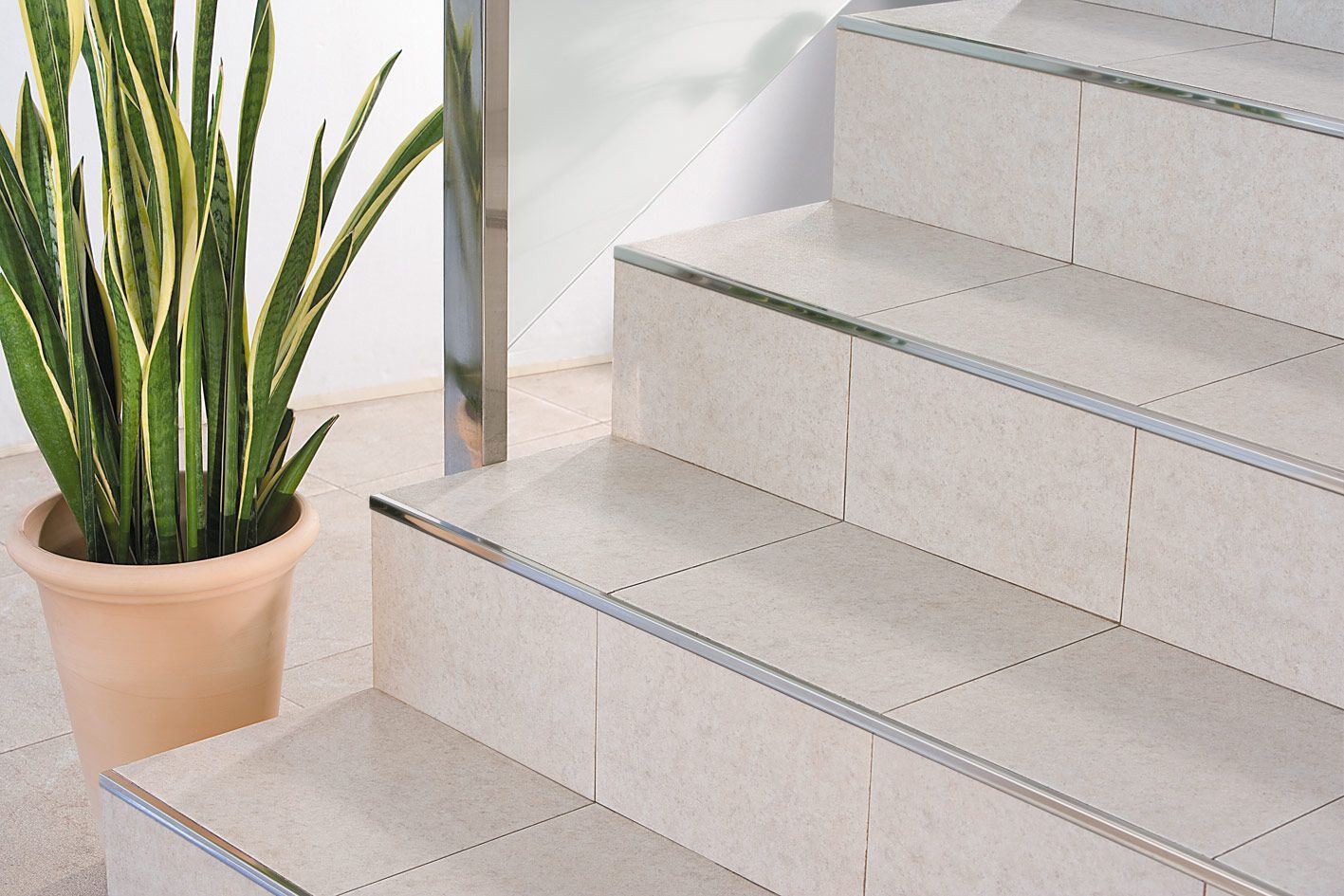 Алюминиевый профиль paragradine EMAC Italia Novolistel® ARCH-00041749 - Вид №1