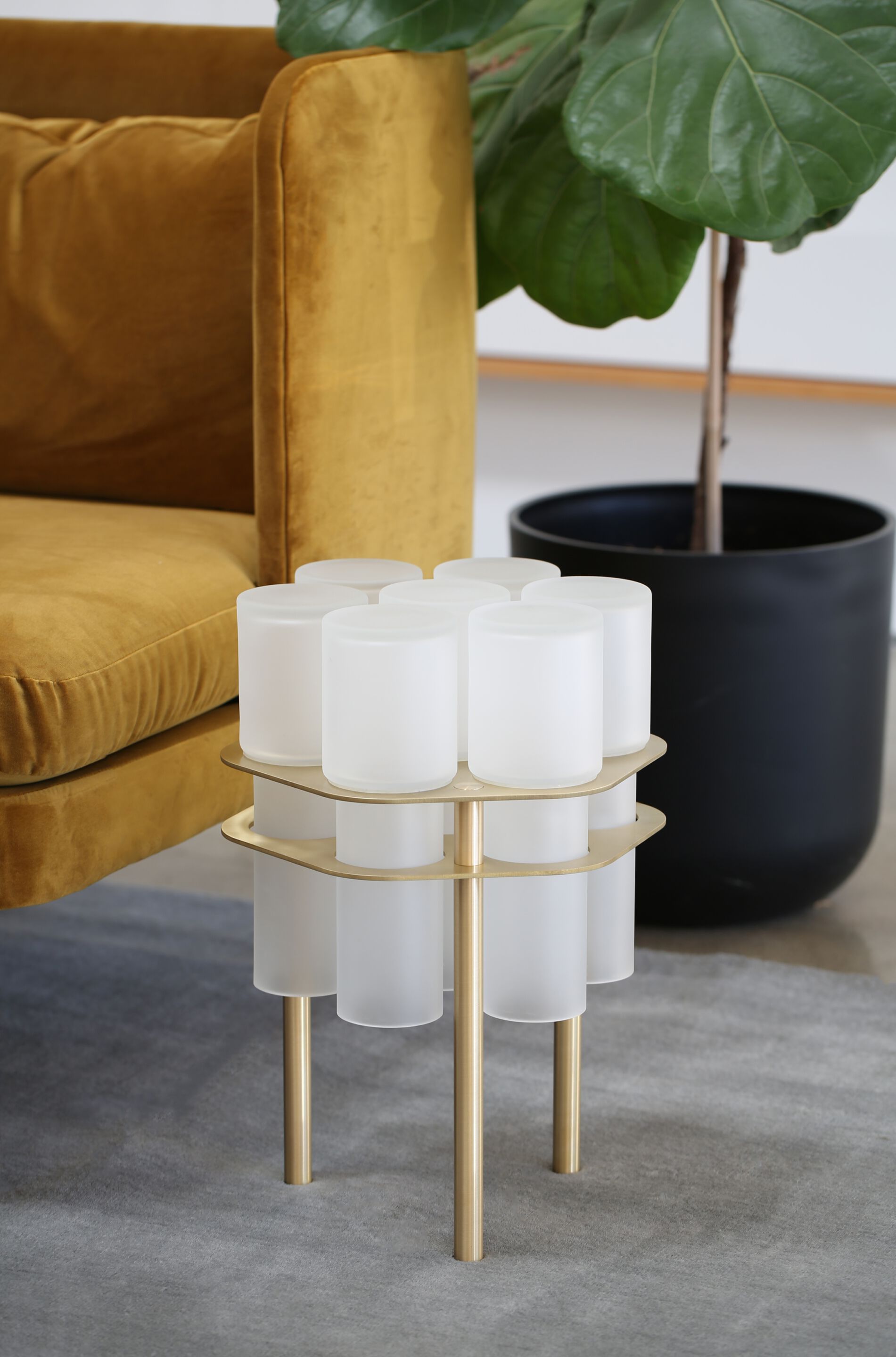 Журнальный столик из дутого стекла и латуни SkLO FIELD 7 ARCH-00083613 - Вид №10