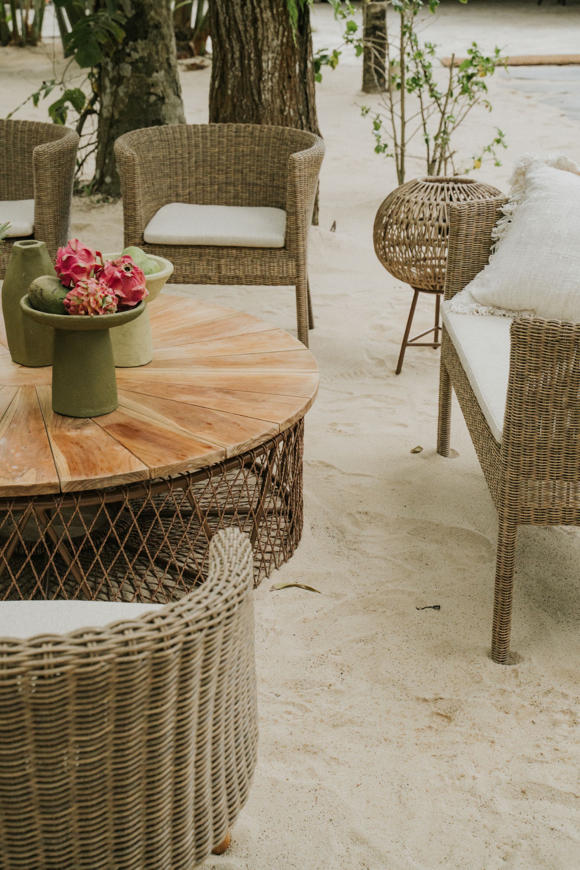 2-местный диван из синтетического волокна cbdesign Mirelle ARCH-00074122 - Вид №1