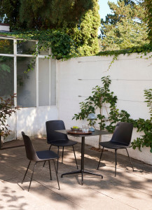 Прямоугольный садовый стол из ламината со спицами