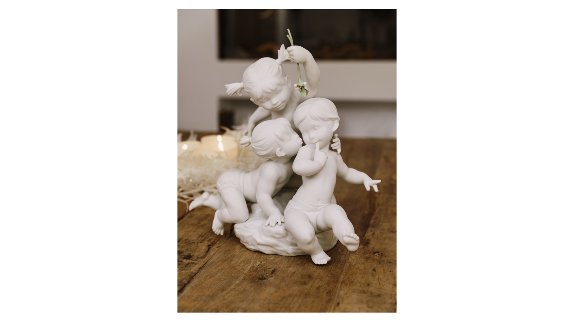 10669124 LLADRO Фигурка Lladro "Поцелуй под омелой" 34х35см Фарфор Lladró  - Вид №4