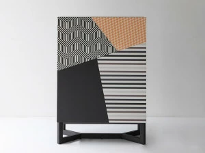 Bonaldo Буфет из лакированной древесины с распашными дверцами Doppler