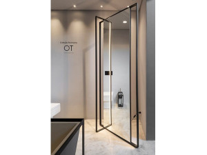 Напольное зеркало для ванной комнаты