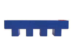 Лакированная деревянная скамья