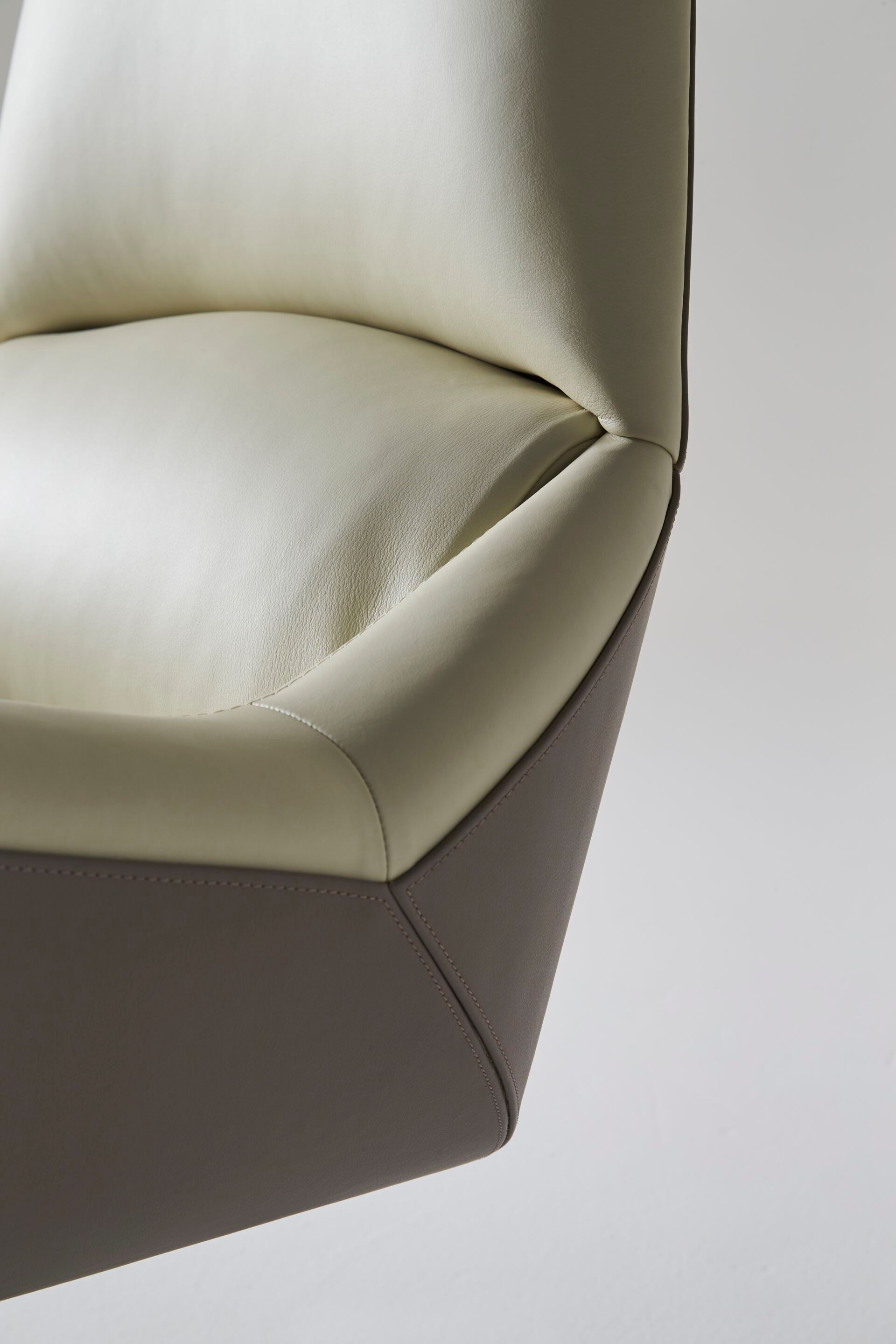 Кожаное офисное кресло с 5 спицами Casa Covre SANREMO ARCH-00144391 - Вид №11