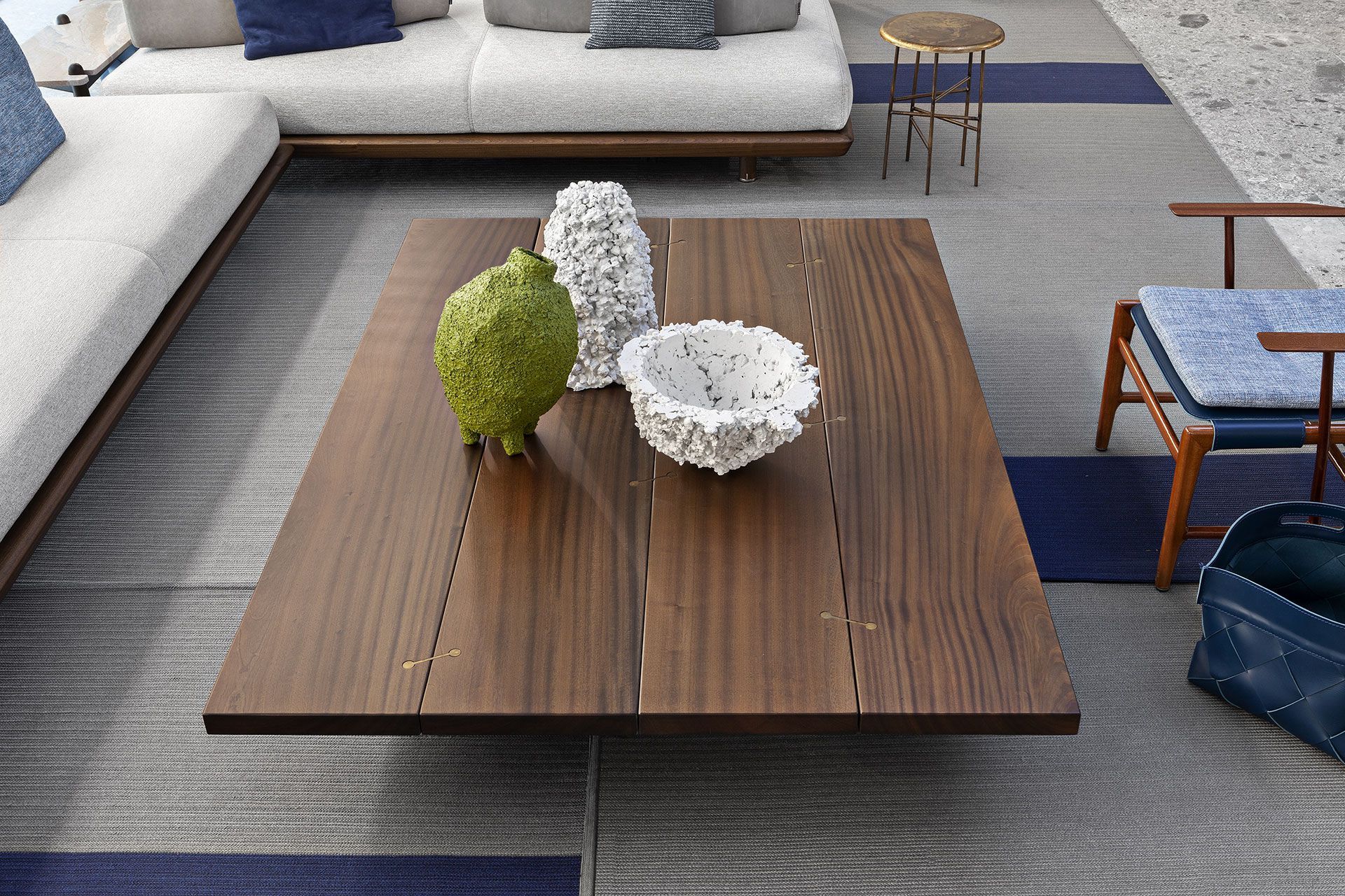 Прямоугольный садовый столик из красного дерева Exteta 10th ARCH-00078963 - Вид №1