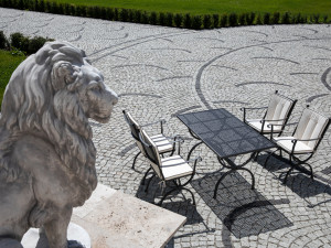 65.00.0985 Ромео набор 9 шт. - в том числе 4 кресла Romeo, 4 подушки для сиденья / спинки простые натуральные, 1 стол Romeo 90 × 160 Mbm