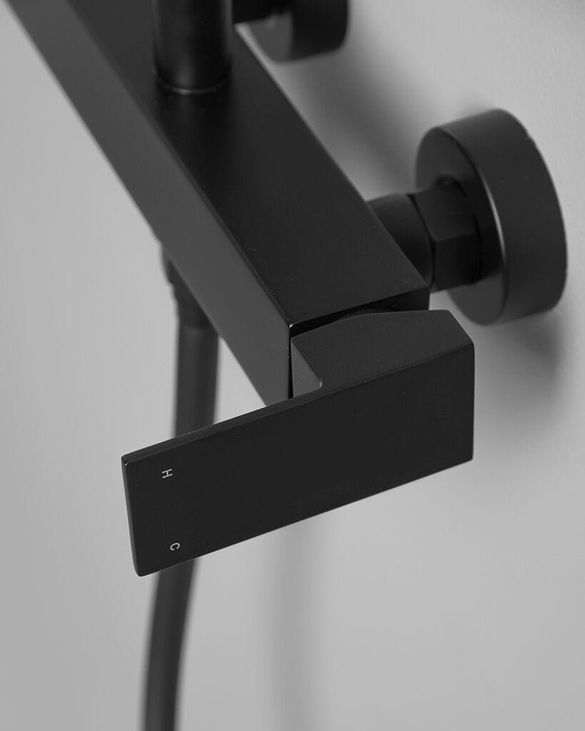 Латунная настенная душевая колонна с ручным душем TAMANACO ANGELICA ARCH-00063186