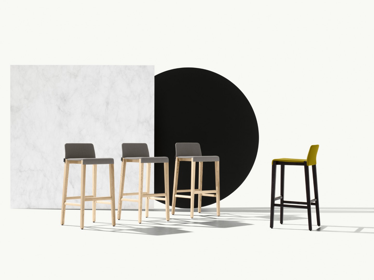 Dalton 663 Табурет на 4 ножки с каркасом из дерева ясеня. Сиденье и спинка мягкие. Et al. Dalton - Вид №1