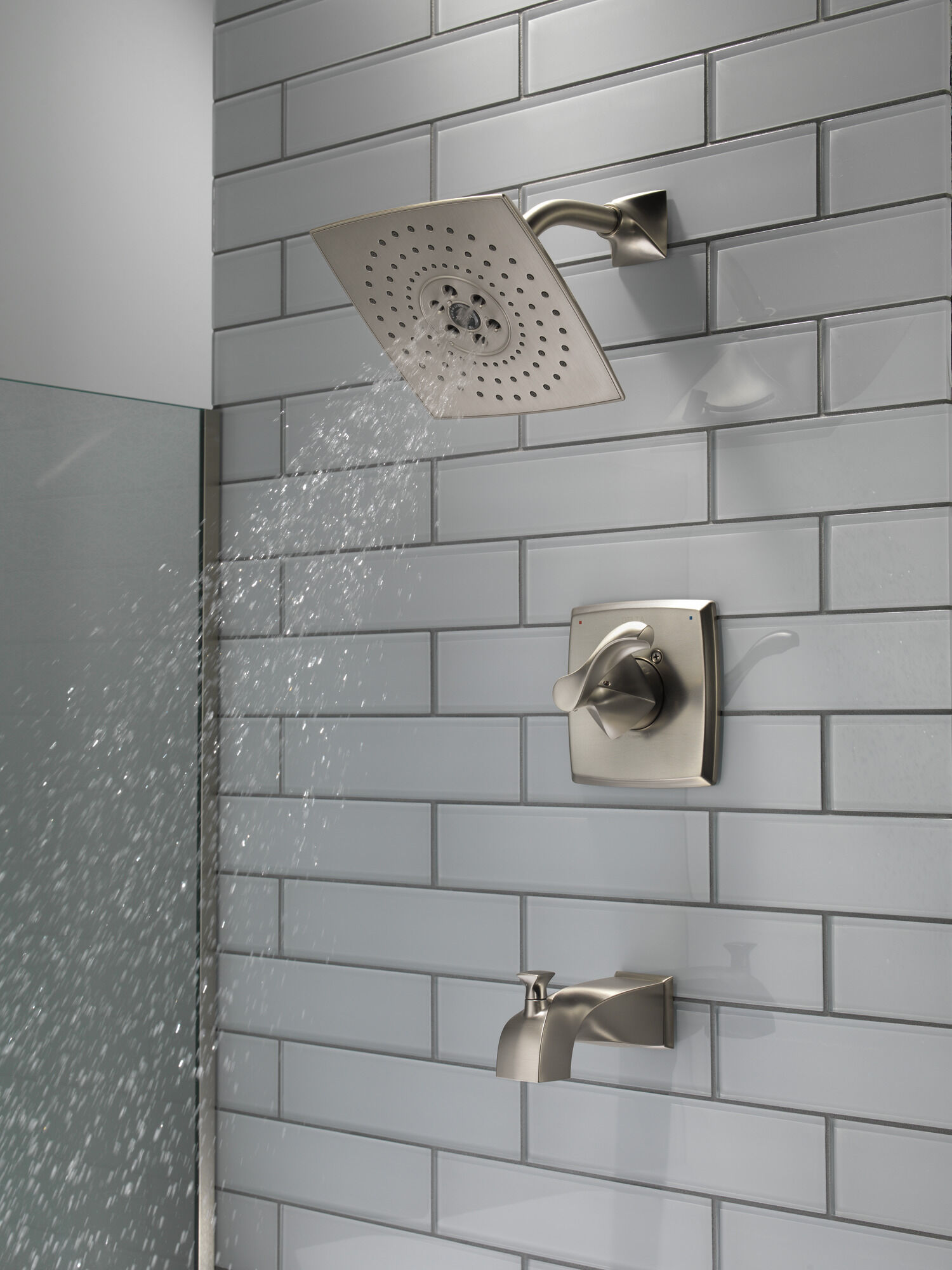 144741-SP Для ванны и душа Monitor® серии 14 Delta Faucet Everly Матовый никель Spotshield  - Вид №10