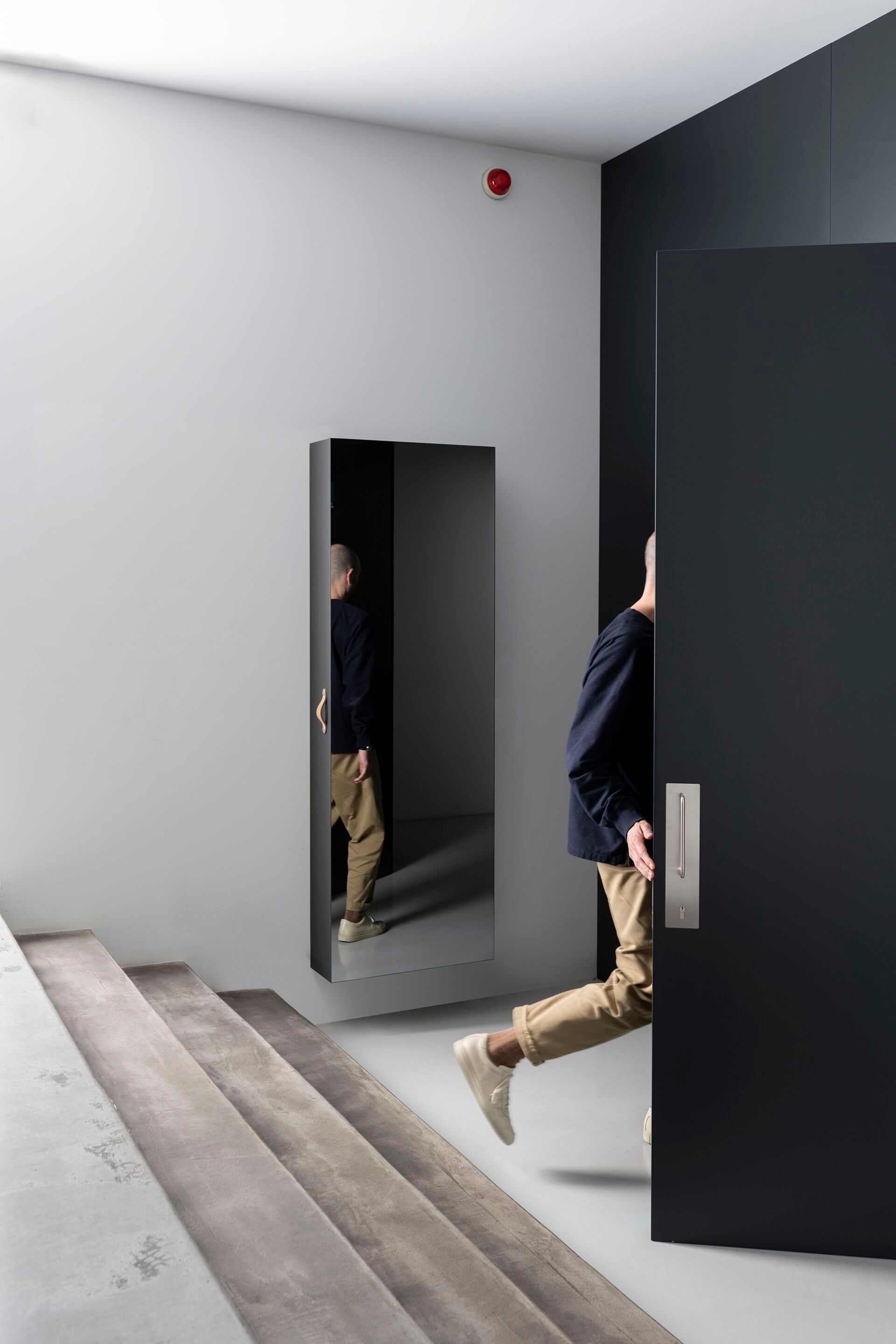 Алюминиевый контейнер со стеклом Kristalia BOXONE ARCH-00090922 - Вид №10