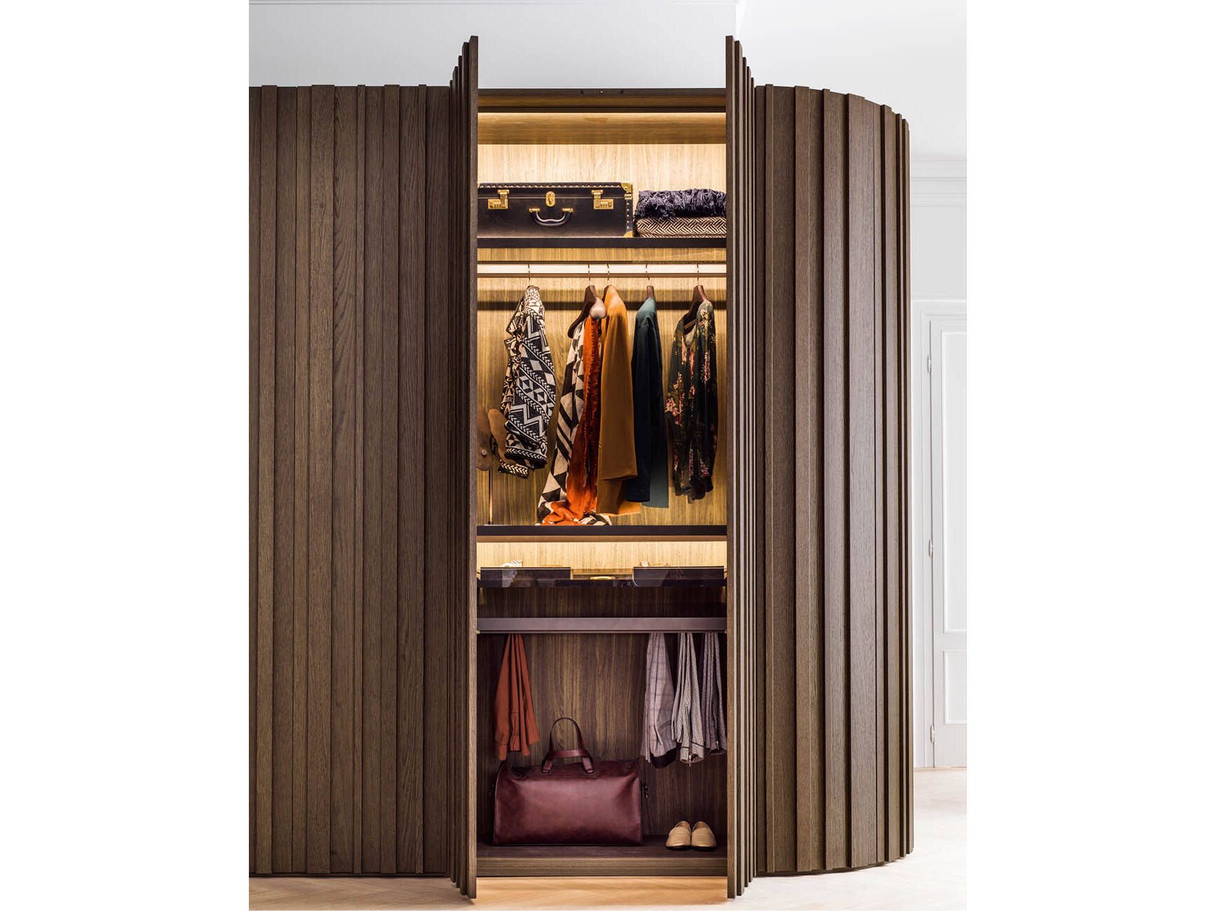 Шкаф с распашными дверцами Novamobili STAVE ARCH-00094980 - Вид №4