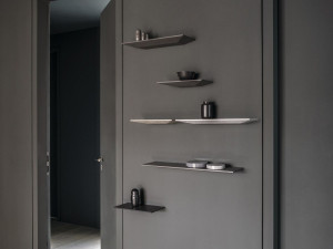 Полка из массива дерева