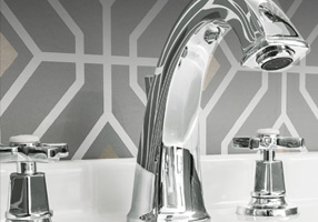 Gentry Home Смеситель для раковины на 3 отверстия Chopin White Incalux GH101792  - Вид №1