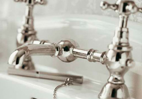 Gentry Home Смеситель для раковины мостик на 2 отверстия 200мм Mayfair Хром GH101061 - Вид №1