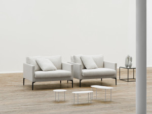 Кресло с подлокотниками