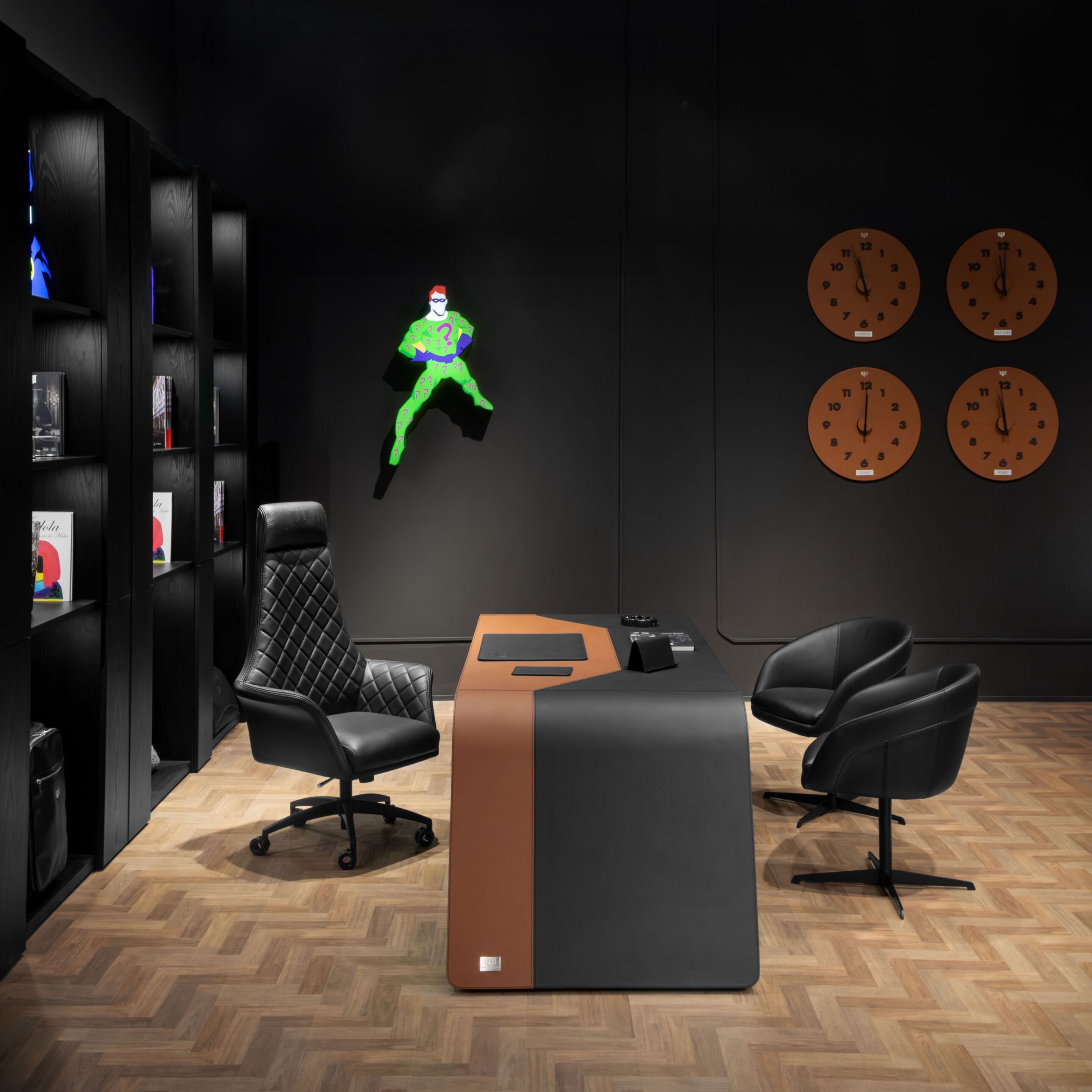 Кожаное офисное кресло Wayne Enterprises Home Collection WE-173 ARCH-00040830 - Вид №1