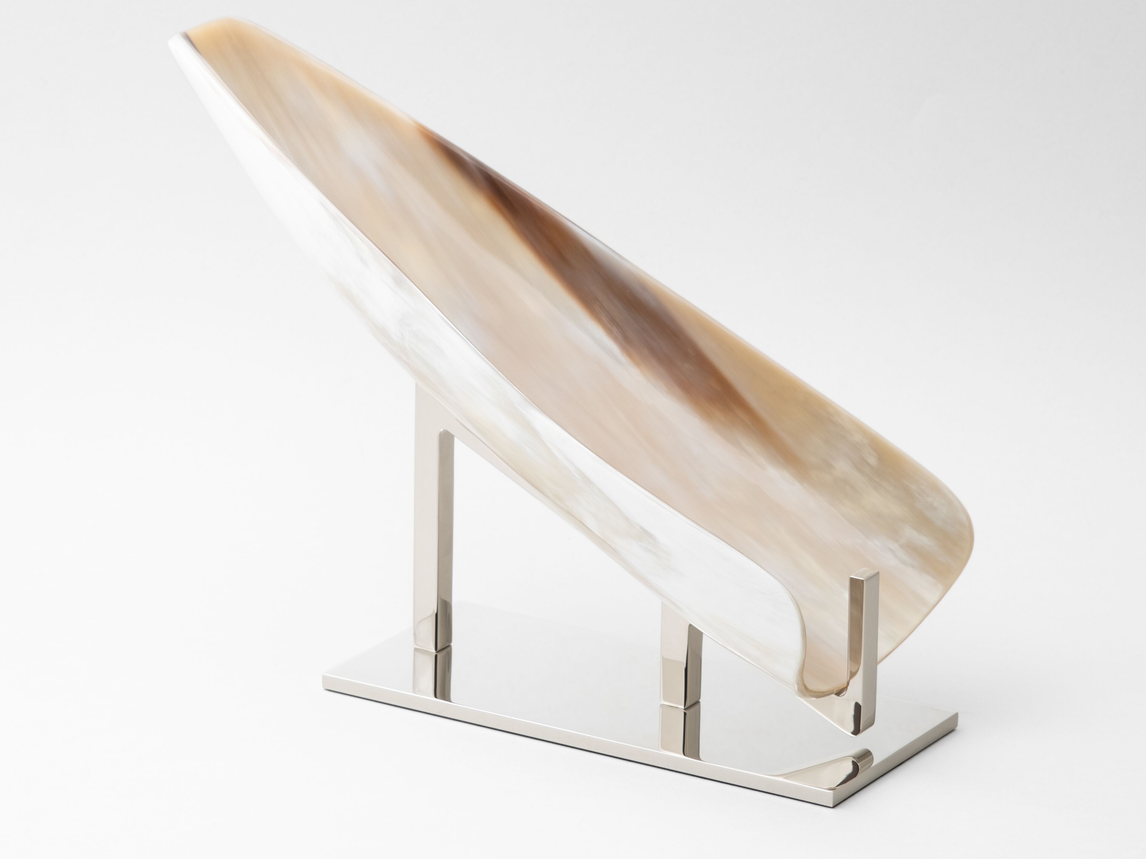 Держатель для бутылок из рога и латуни Zanchi 1952 PZHLV19BBNK ARCH-00099382