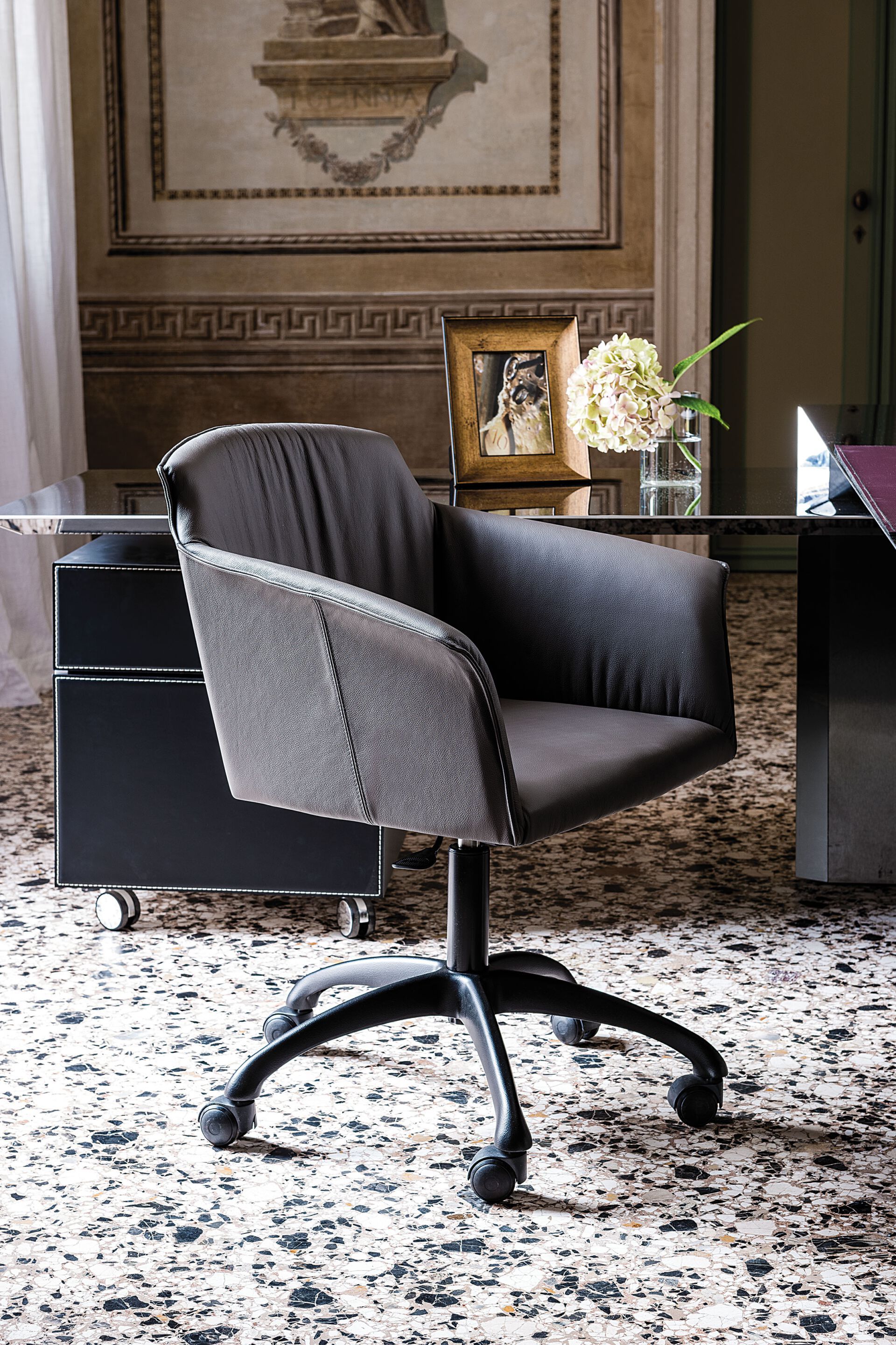 Кожаный поворотный стул с колесами Cattelan italia Tyler ARCH-00133134 - Вид №1